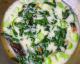 Foto langkah ke 3 dari resep Bobor Labu Daun Ubi.