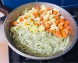 Foto del paso 2 de la receta: Coliflor salteado con verduras