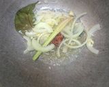 Foto langkah ke 2 dari resep Cumi Asin Saus Tiram.