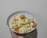 Foto langkah ke 5 dari resep Nasi Goreng Sosis Praktis.