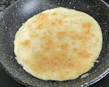 Foto del paso 2 de la receta: Rollitos de tortilla de queso y jamón