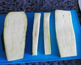 Foto del paso 1 de la receta Bastones de berenjena con miel de azahar