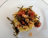 Foto del passaggio 3 della ricetta Pappardelle con asparagi di mare gamberetti e pomodorini