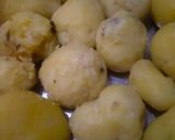 A picture of step 1 of Sabudana khichdi.