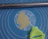 Foto langkah ke 2 dari resep Pastel mini isi abon atau coklat.