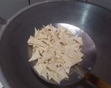 Foto langkah ke 2 dari resep Keripik kulit pangsit.