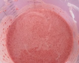 Foto del paso 3 de la receta: Chupitos de helado de cerezas con chip de chocolate