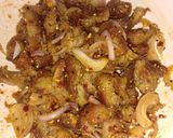 รูปขั้นตอนการทำที่ 3 ของ ก้อยเป็ดย่าง (Thai Spicy Grilled Duck Salad with Toasted Rice)