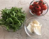 A picture of step 4 of Fried Focaccia Sticks with Arugula and Cherry Tomatoes.