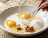 Foto del passaggio 1 della ricetta 🇧🇪 Pain Perdu Belga – Goloso, dorato e irresistibile