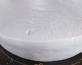 A picture of step 5 of Nutella cake.