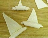 Foto del paso 4 de la receta: Medialunas de manteca !
