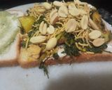 A picture of step 2 of Leftover aloo soya methi sandwich.