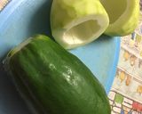 A picture of step 1 of Raw Papaya Thoran !.