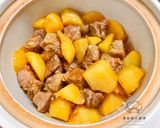 柚香馬鈴薯燉肉的食譜步驟4照片