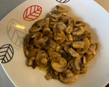 Foto del paso 10 de la receta: Champiñones al ajillo