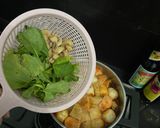 Foto langkah ke 5 dari resep 5 menit Tom Yum Asam Pedas Gurih - bumbu instant MAMATA.