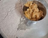 A picture of step 1 of Ragi Modak.