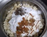 A picture of step 1 of Gulkand mawa stuffed gujiya.