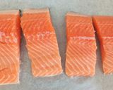 A picture of step 1 of Fluffy's Yui inspired salmon.