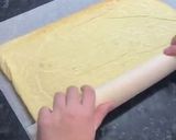 A picture of step 5 of Yule Log Cake.