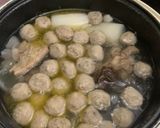 Hình bước làm 2 của món Phở tái nạm bò viên