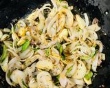 A picture of step 2 of Obbattu Saaru / Rasam.
