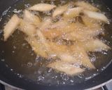 A picture of step 6 of Meethe pare.