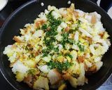A picture of step 5 of Bread Upma.