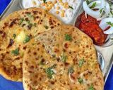 A picture of step 3 of Aloo parotha.