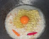 Foto langkah ke 3 dari resep Mie Instan Kuah Santan.