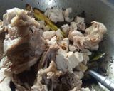 Foto langkah ke 3 dari resep Rawon Ayam.