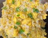 A picture of step 4 of Easy Egg Fried Rice 蛋炒饭.