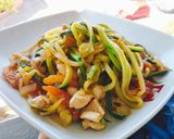 Foto del paso 4 de la receta: Pasta de calabacín al wok