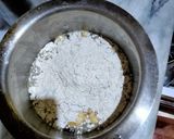 A picture of step 3 of Meethey pakorey.