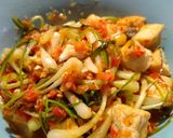 Foto langkah ke 3 dari resep 126. Tumis kucai pedas.