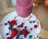 A picture of step 4 of Chilled Berries smoothie.