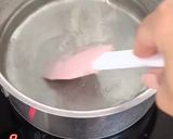 A picture of step 2 of Kiwi ice popsicles.