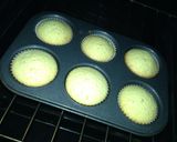 Foto del paso 6 de la receta: Cupcakes de limón, rellenos con leche condensada y topping de merengue