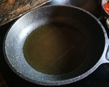 Foto del paso 5 de la receta: Merlucitas con setas salteadas al ajillo