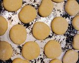 Foto del paso 5 de la receta: Galletitas de naranja 🍊🧡