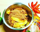 Hình bước làm 2 của món MỨT XOÀI VỊ CAM và VỎ CAM