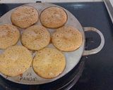 Foto langkah ke 6 dari resep Bolu Karamel Mini.