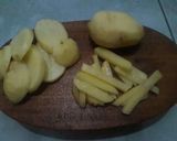 Foto langkah ke 1 dari resep Kentang goreng kriuk tepung serbaguna(KOBE).