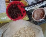 Foto langkah ke 1 dari resep Chocolatos Cookies (4 Bahan & No oven).