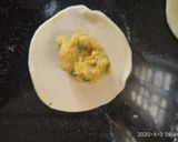 A picture of step 3 of Batata paratha potatoes paratha.