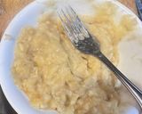 Foto langkah ke 2 dari resep Very Banana, no mixer, 1 egg.