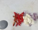 Foto langkah ke 2 dari resep Kare ayam bumbu instan.
