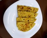 A picture of step 4 of Rotli stuffed with Jibno and Mint Jibna Feta cheese Sudan.