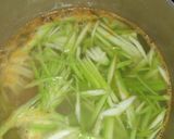 Hình bước làm 2 của món Canh bầu nấu tôm